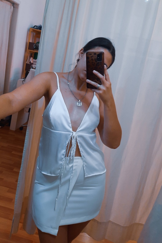 Top Emma Raso Lazo