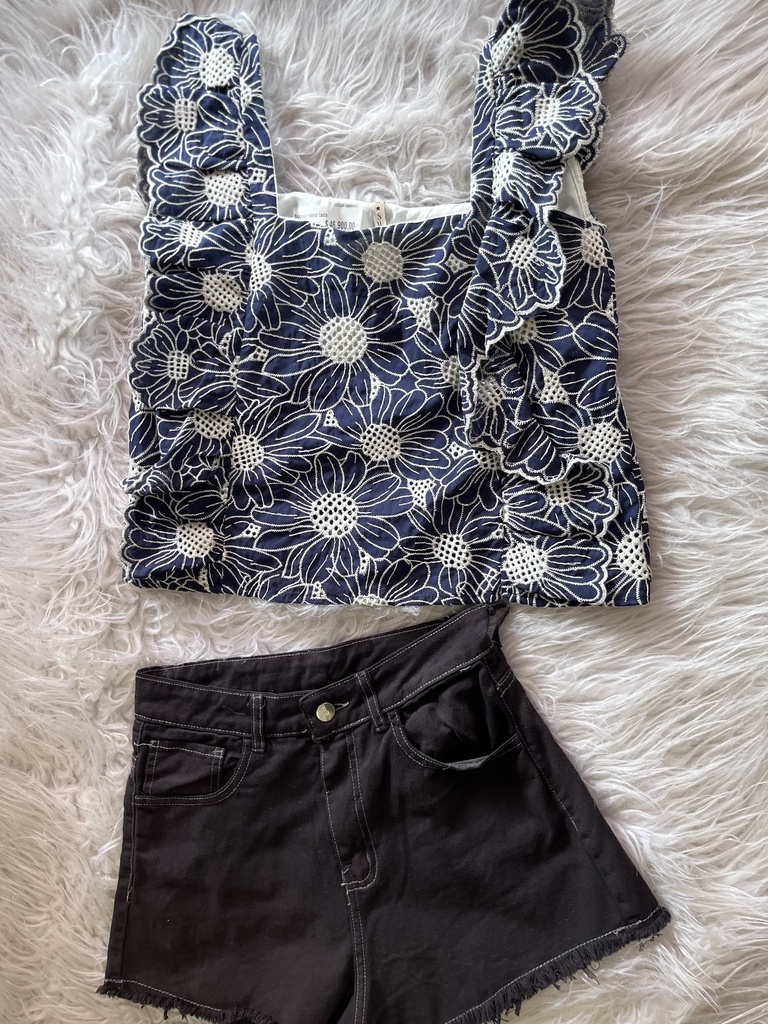 Blusa azul volados Izeda